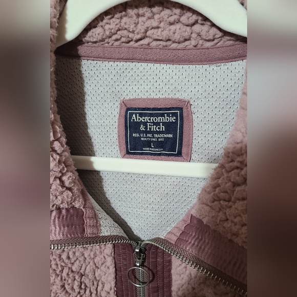 Jacket - Picture 3 of 3